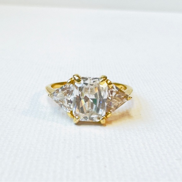 Size 6 Emerald Cut CZ Cubic Zirconia Ring Gold Plated Sterling Silver Women's - Picture 1 of 8